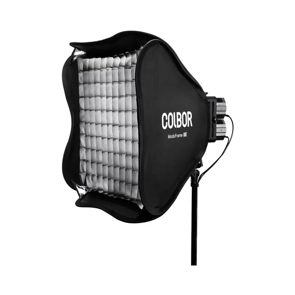 colbor-moduframe-1.webp COLBOR 2, 3 ve 4 Işıklı Kurulumlar İçin ModuFrame SE 60x60 Softbox - Görsel 1